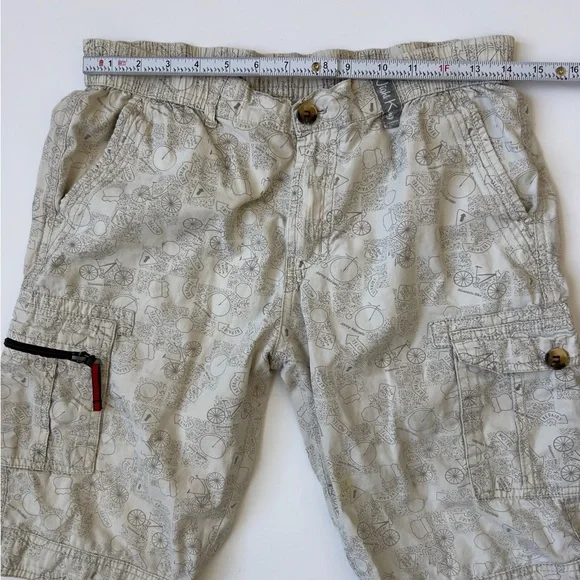 Knight King Men's Beige Cargo Shorts - Picture 6 of 7